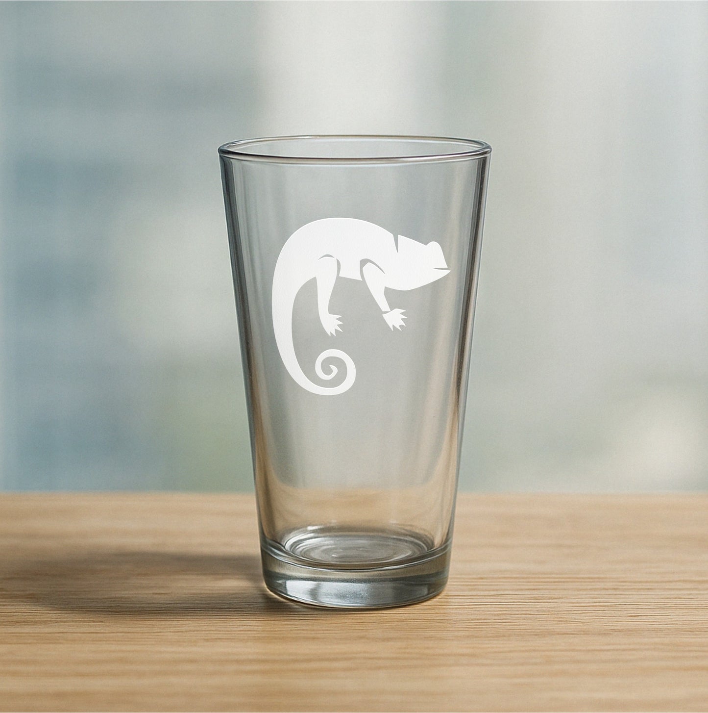 Hand-Etched Cool Iguana Glasses - Wine, Champagne, Pint Glasses, Shot Glass Sets - Kitchen, Bar, Gifts