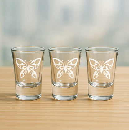 Set of 3 etched shot glasses with beautiful butterfly design – charming party gift for nature lovers, spring events, and floral-themed occasions