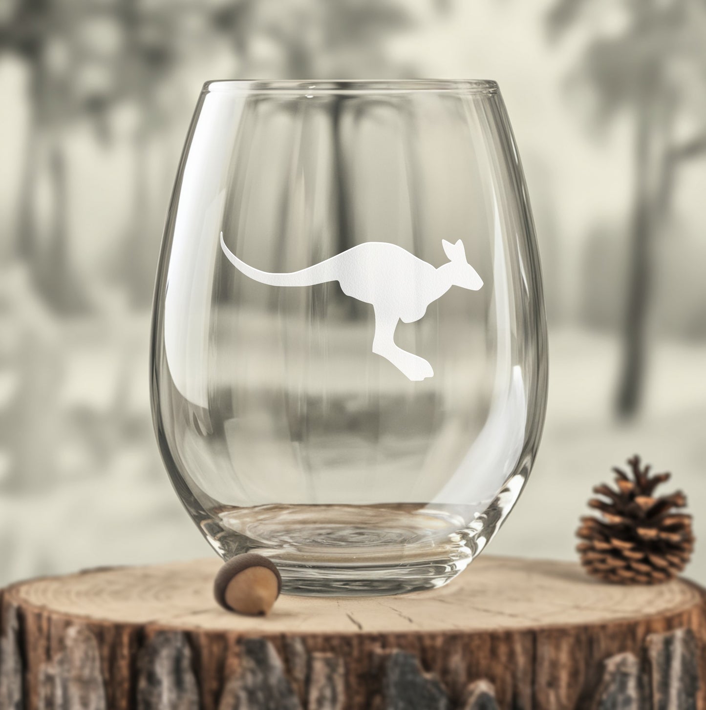Stemless wine glass with Kangaroo design – a playful kangaroo illustration, perfect for Australia-themed gifts, animal lovers, and nature-inspired decor.